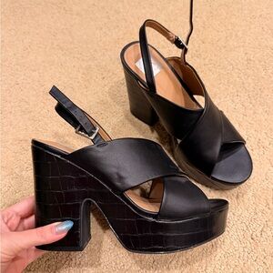 DV by Dolce Vita Black Platform Sandals